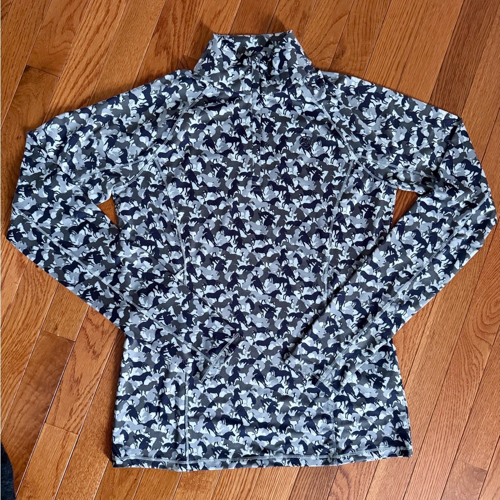 Ariat Lowell 2.0 1/4 Zip Baselayer Horse Grey Camo Print Size M NWOT